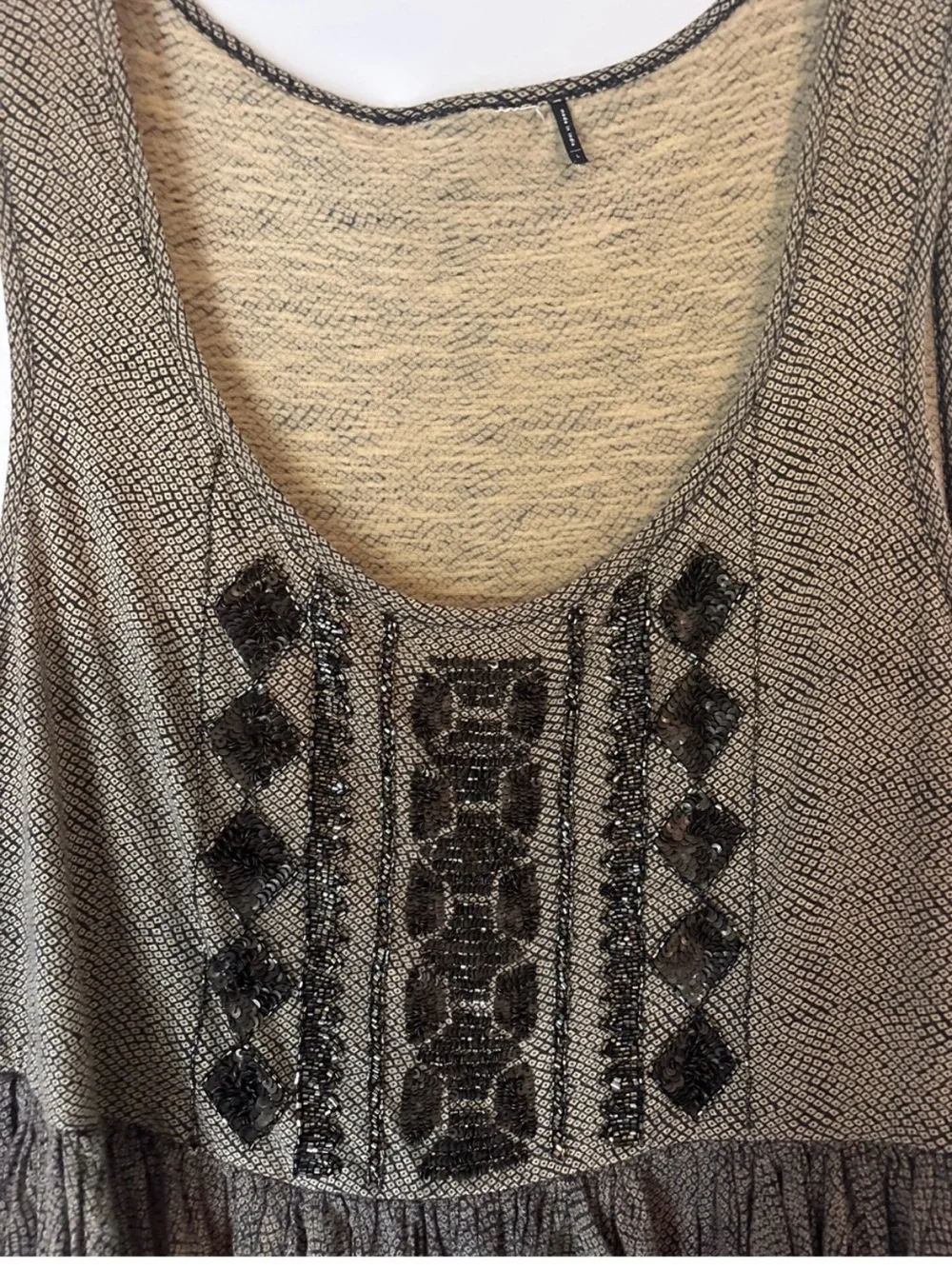 Anthropologie Embroidered Ombre Peplum Tank Top in Brown and Cream - Picture 5 of 6